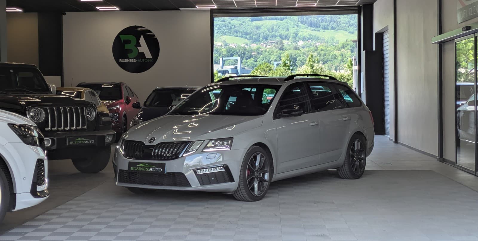 SKODA OCTAVIA COMBI 2.0 TDI 184cv SCR FAP DSG7 4x4 RS / Caméra de recul / GPS / CarPlay / Drive Select