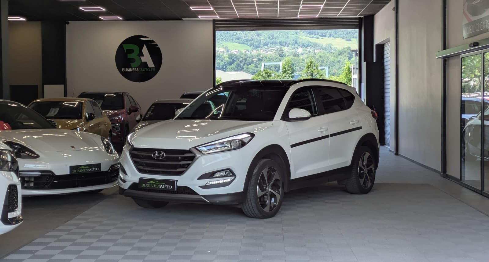 HYUNDAI TUCSON 1.7 CRDi 141cv DCT-7 Creative / Toit Ouvrant / GPS / Camera