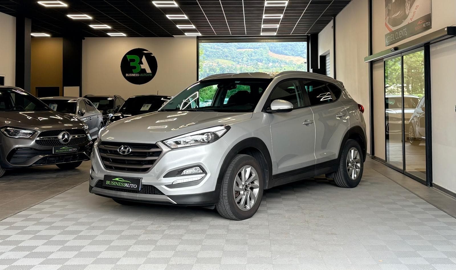 HYUNDAI TUCSON 1.7 CRDi 115cv Initia Plus / Camera / CarPlay / GPS